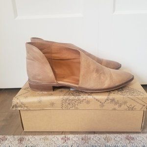 Free People Royale Flat Brown Shoe Size 9